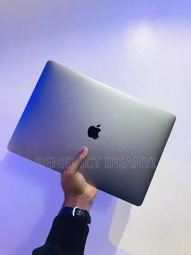 Laptop Apple MacBook 2016 16GB Intel Core i7 SSD 1T · Photo 1