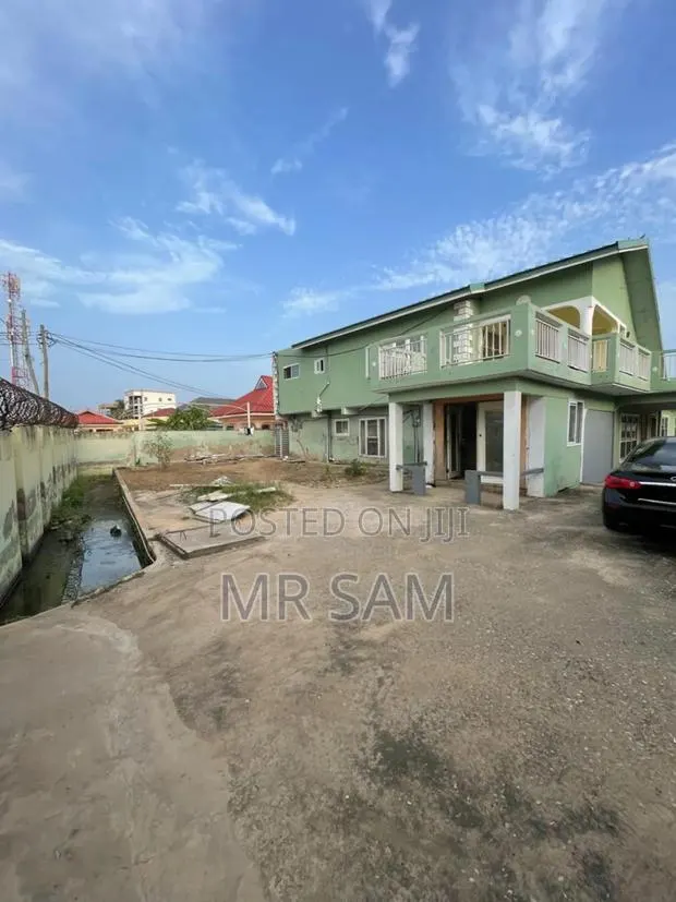 5bdrm House in Sam Properties, Tetegu for sale · Photo 1