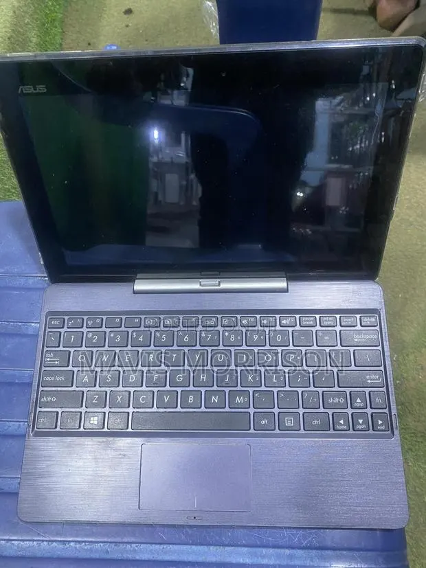 Laptop Asus ASUSPRO P2430UA 32GB HDD 32GB · Photo 1