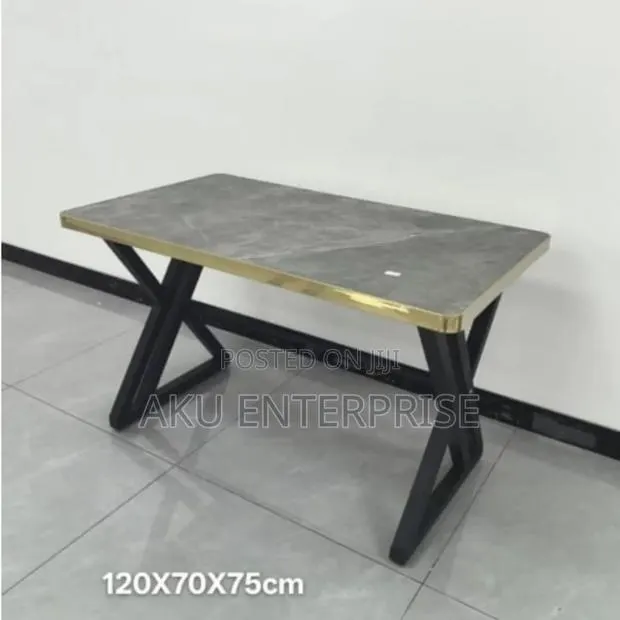 Dinning Table Rectangular · Photo 1