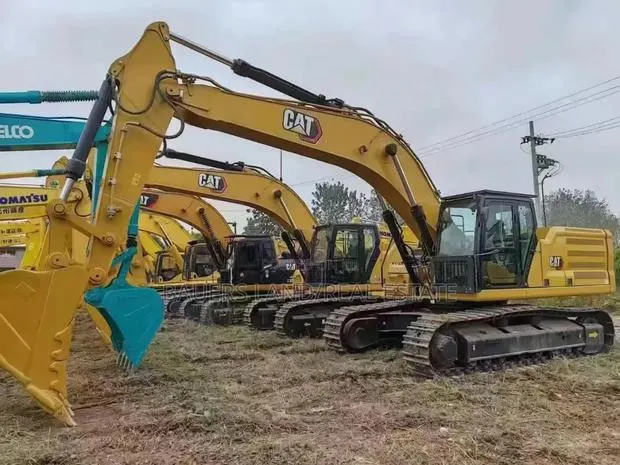 Catapiller Excavators Available · Photo 1
