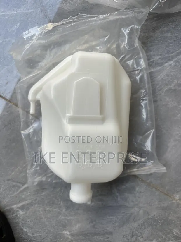Honda Civic Reservoir Tank/Bottle 2022,2023,2024,2025 · Photo 1