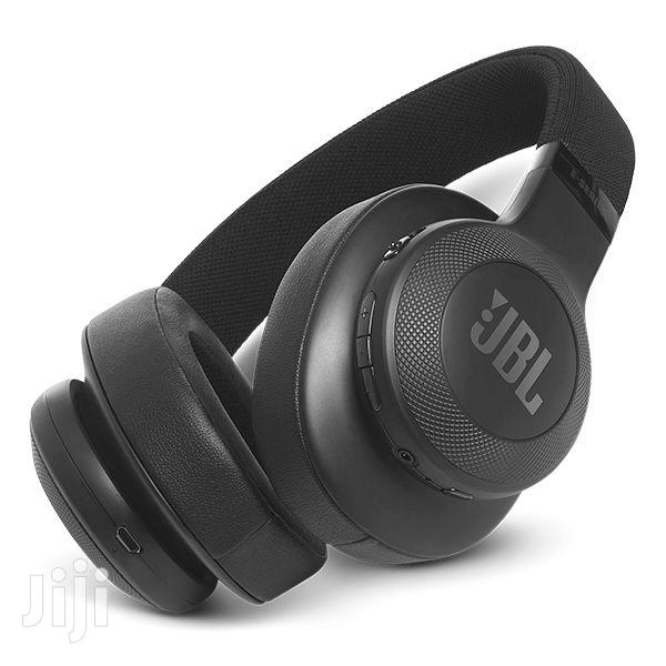 Jbl Wireless Over Ear Headphones · Photo 3