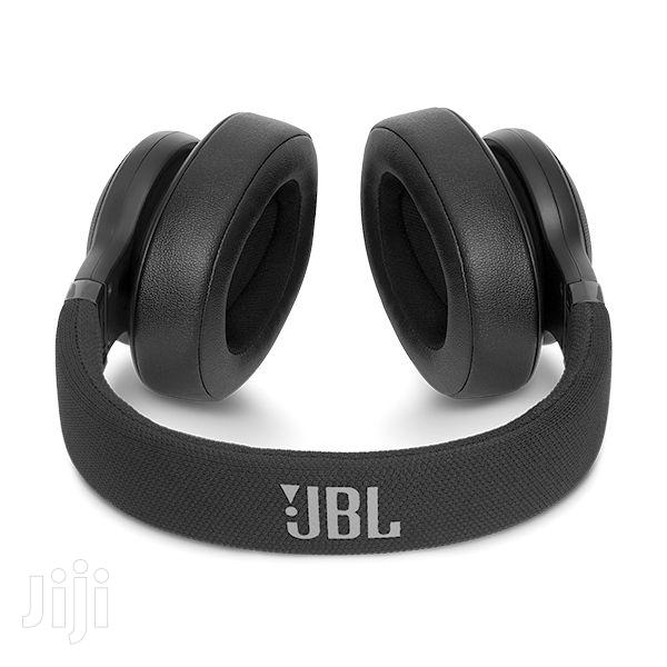 Jbl Wireless Over Ear Headphones · Photo 1