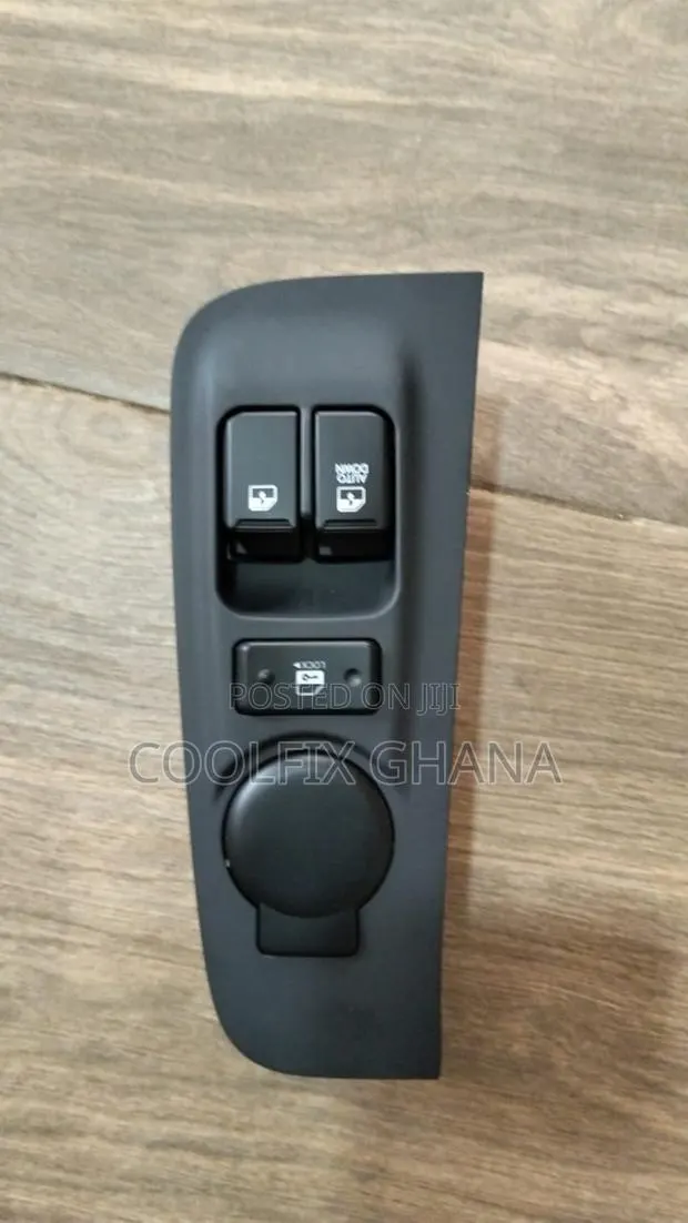 Power Window Master Switch · Photo 1