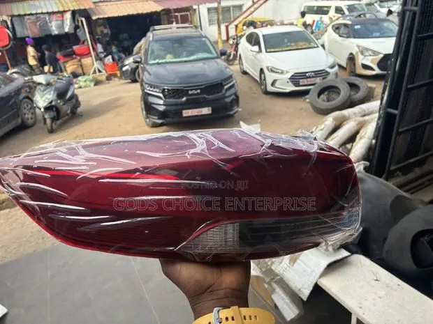 Taillights Elantra 2016-2017-2018 Normal · Photo 1