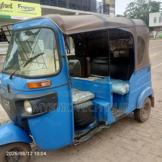 Bajaj RE 2024 Blue · Photo 1