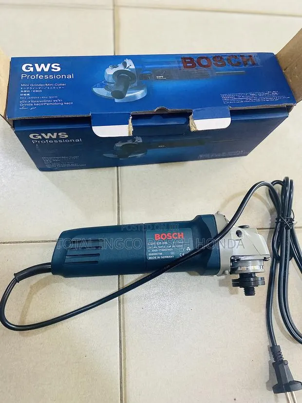 Cutting Machine/ Grinding Bosch 4.5 Angle Grinder 800 - 1000 Watt · Photo 1