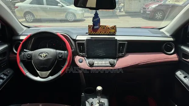 Toyota RAV4 2014 Red · Photo 1