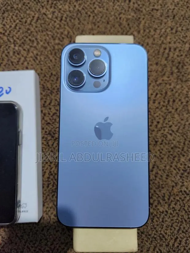 Apple iPhone 13 Pro 128 GB Blue · Photo 1