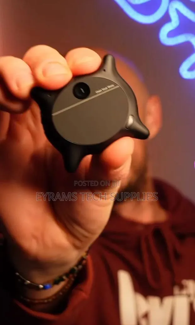 Looki L1 Ai Wearable · Photo 1