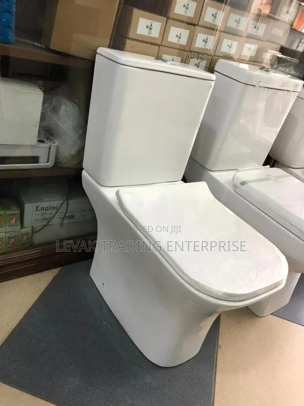Twyford Toilet Water Closet Wc · Photo 1