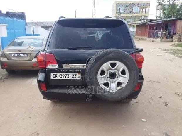 Toyota Land Cruiser 2008 Black · Photo 1