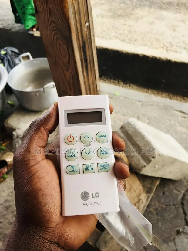 Short Simple Lg Ac Remote · Photo 1