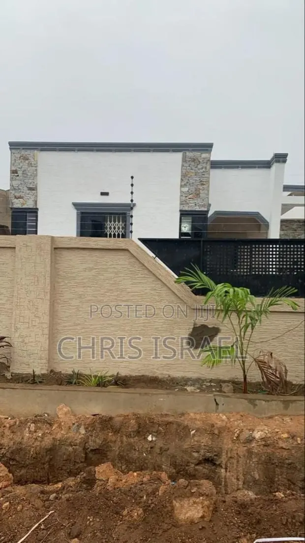 3bdrm House in Oyarifa, Ghana Flag for sale · Photo 1