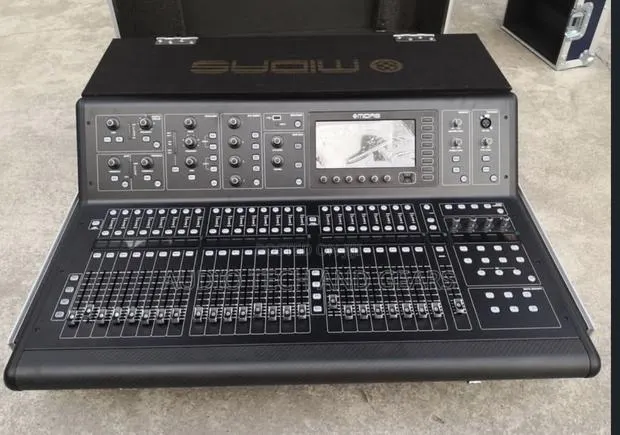 Midas M32 Live 40 Channel Digital Mixer · Photo 1