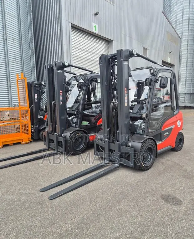 Forklift Rentals · Photo 1