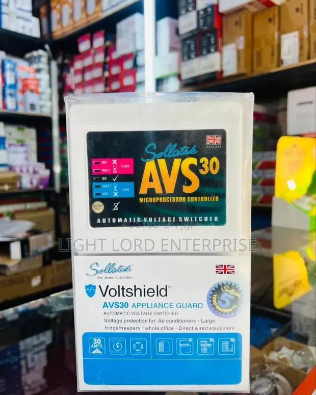 AVS30 Automatic Voltage Switcher Appliances Protector · Photo 1