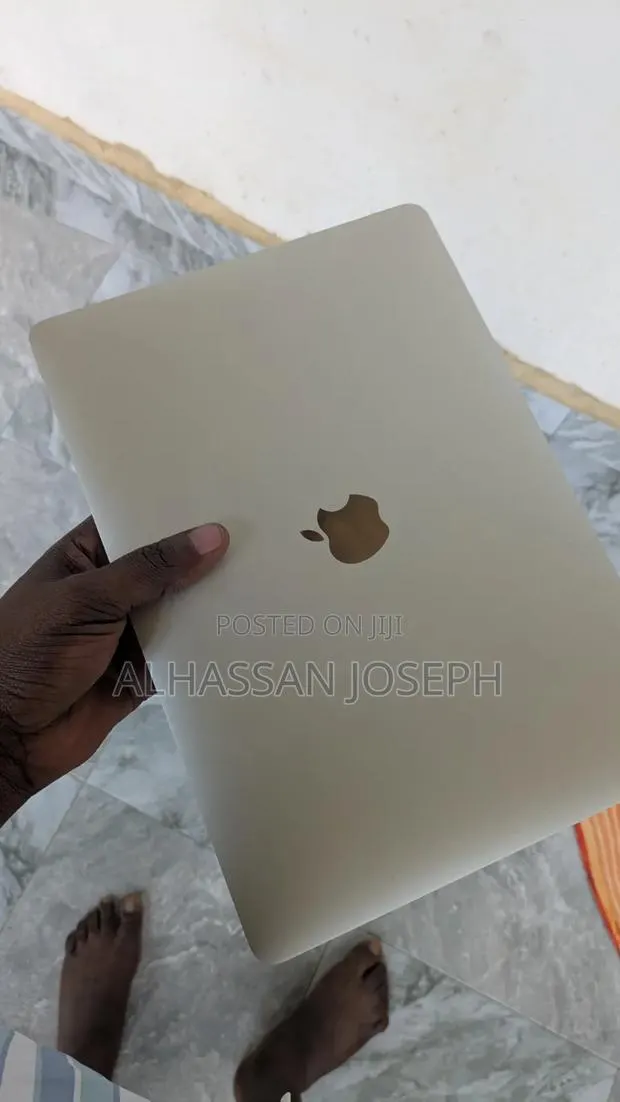 Laptop Apple MacBook Air 2020 M1 8GB Apple M1 SSD 128GB · Photo 1