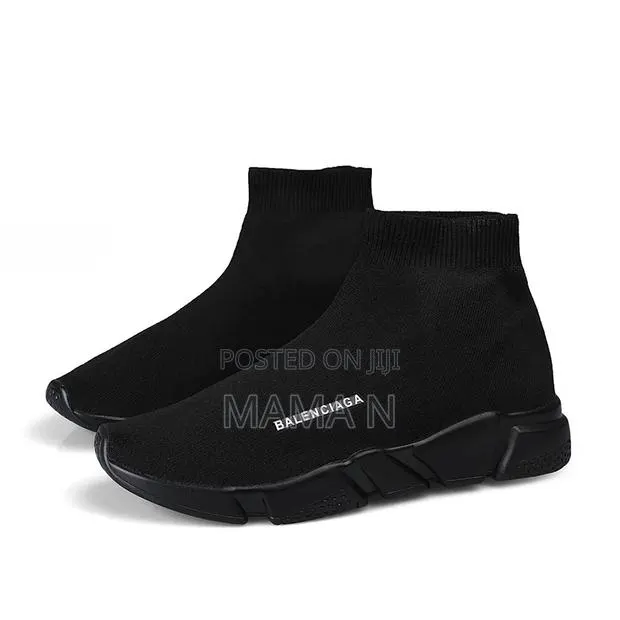 Unisex Shoe · Photo 1