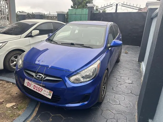 Hyundai Accent 2013 Blue · Photo 1