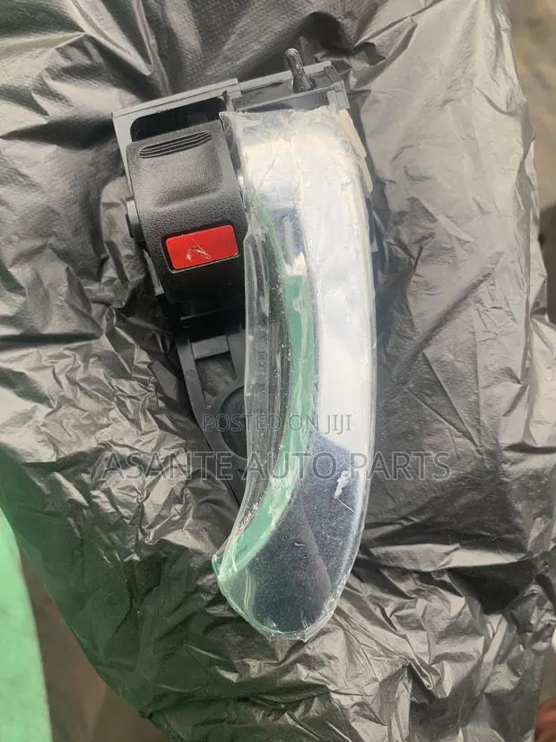 Toyota Camry 2009 Inside Handle · Photo 1