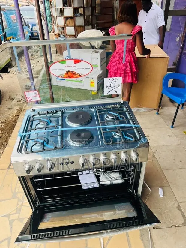 Super Classic Ferre 60x90cm 4 Gas + 2 Electric Glass Lid Cooker · Photo 1