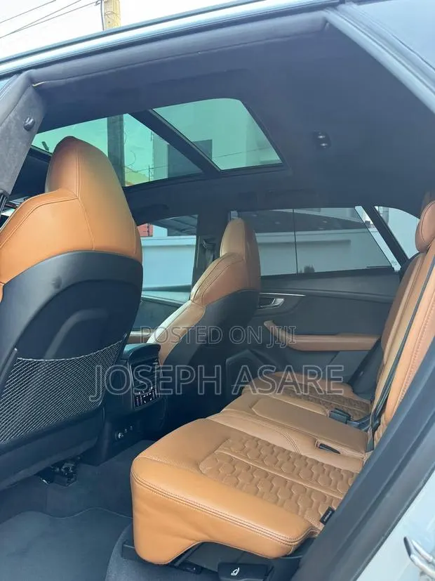 Audi RS Q8 Base 2023 White · Photo 1