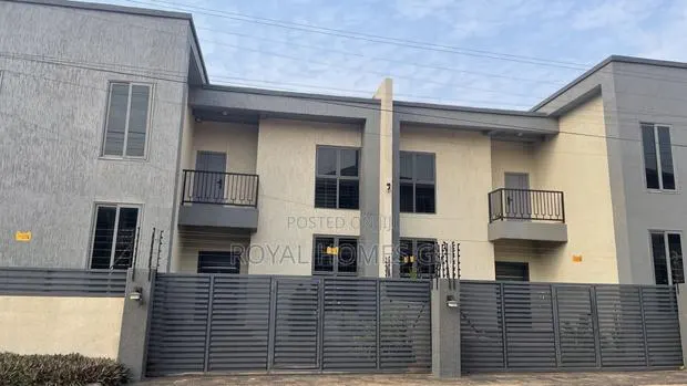 Furnished 4bdrm Townhouse / Terrace in Royal Homes Gh, East Legon · Photo 1