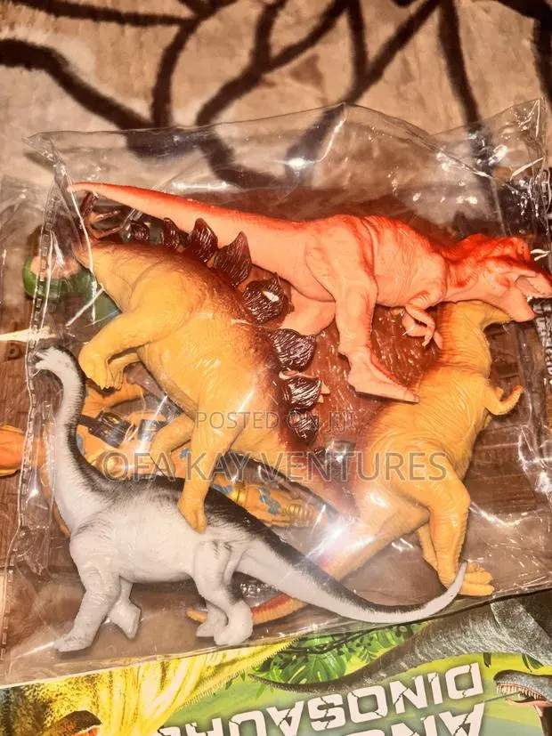 Kids Dinosaurs Playing Toys · Photo 1