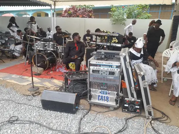 Excel Band · Photo 1