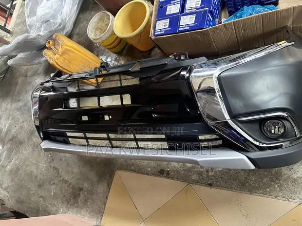 Mitsubishi Outlander 2016 2017 2018 Front Bumper Complete · Photo 1