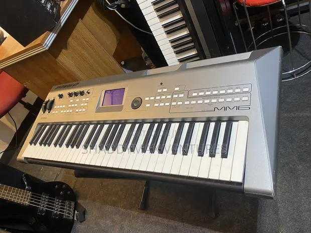 Yamaha Mm6 Synthesizer Keyboard · Photo 1