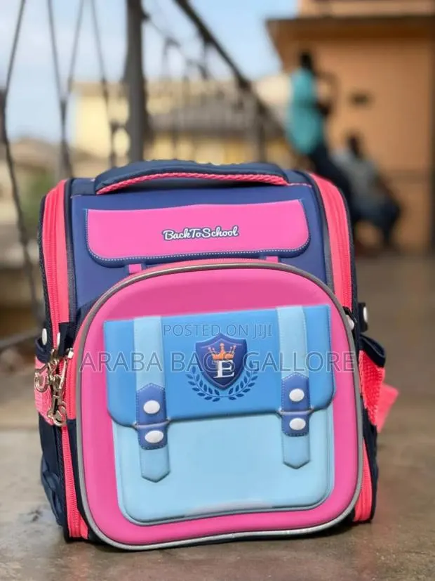 Quality Stock School Bags · Photo 1