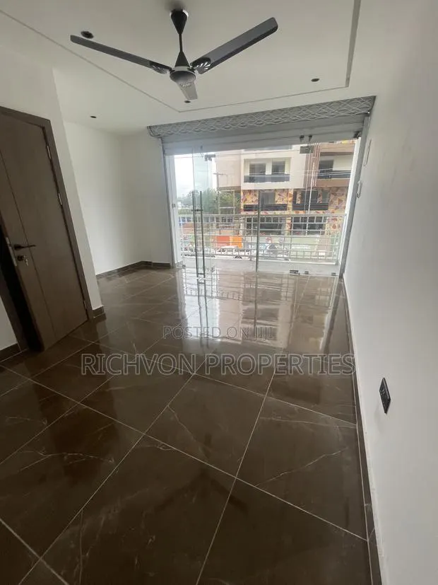 Shops for Rent in East Legon · Photo 4