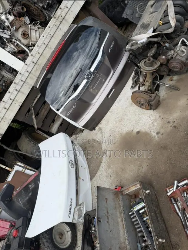 HONDA CR-V 13-16 Tailgate / Booth Available · Photo 1