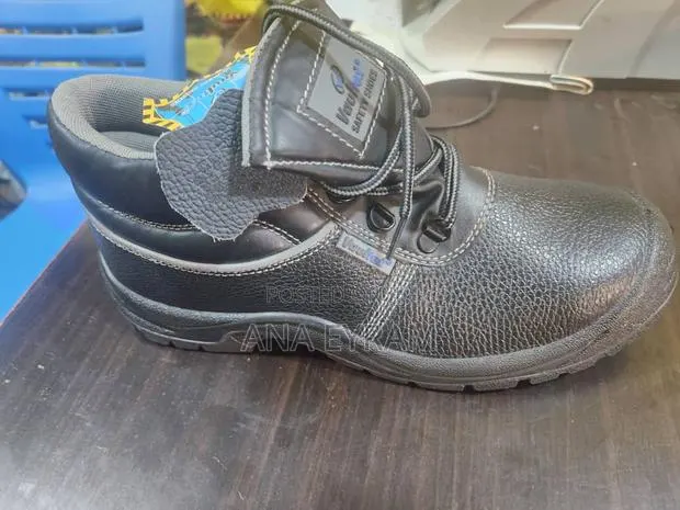 Vaultex Safety Boot · Photo 1