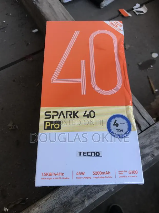 New Tecno Spark 40 Pro 256 GB Black · Photo 1