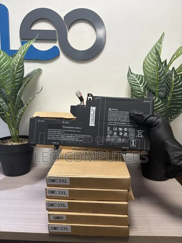 HP OM03XL Battery for HP Elitebook 1030 G2 · Photo 1