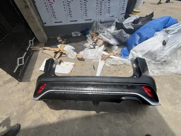 Toyota Highlander 2021-2022 Complete Back Bumper Available · Photo 1