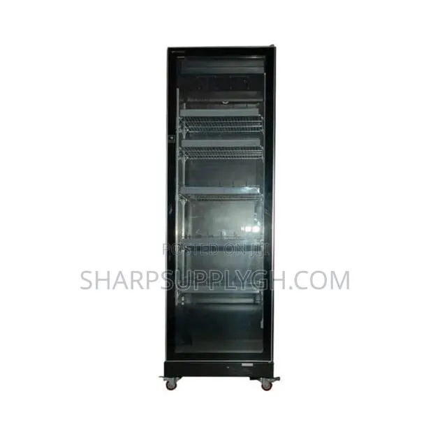 Nasco 715L Display Fridge · Photo 1