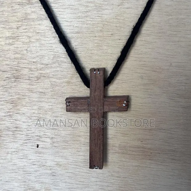 Cross Necklace (Brown) · Photo 2