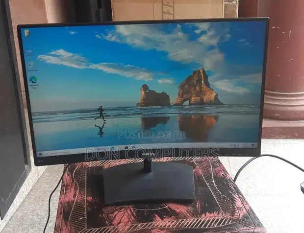 Philips 24 Inches Ips Edgeless Curved Monitor · Photo 1