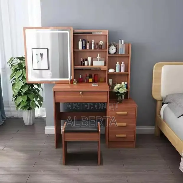 Dressing Mirror Set · Photo 1