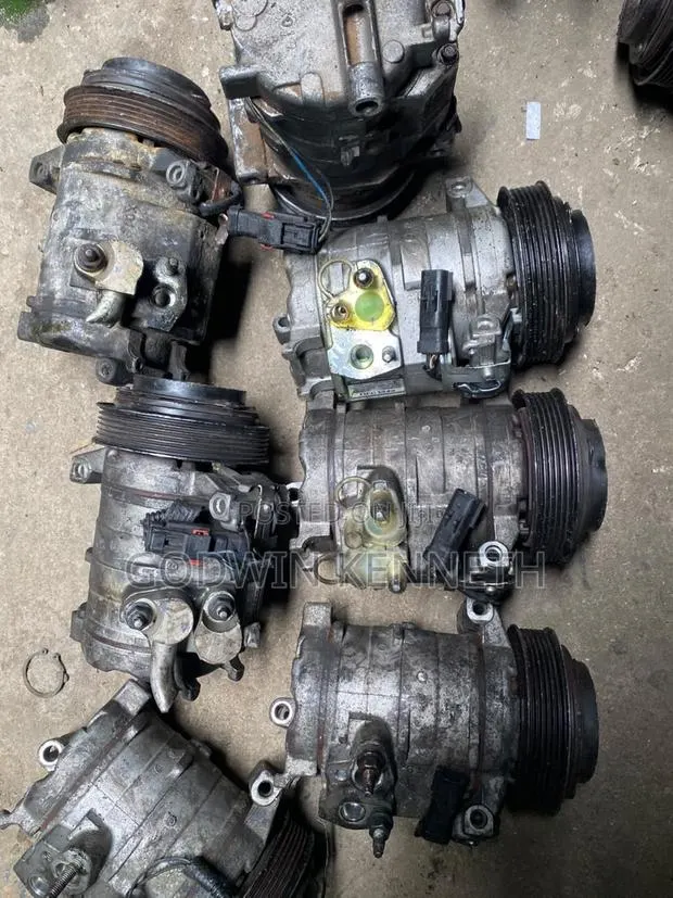 Chrysler 300 3.5L AC Compressor 2007-2011) - Direct Fit · Photo 1