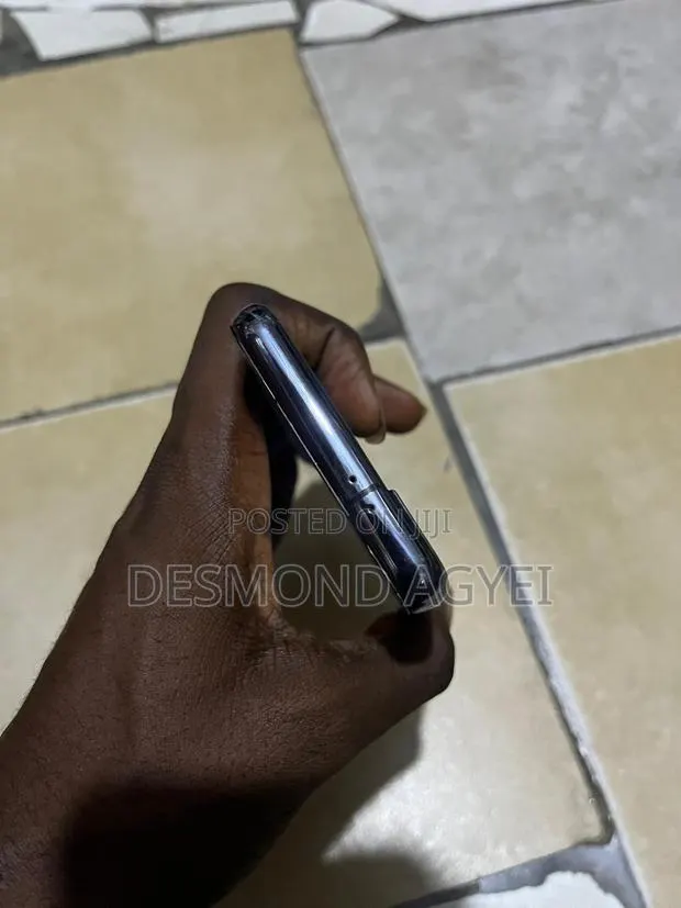 Samsung Galaxy S21 5G 256 GB Black · Photo 1