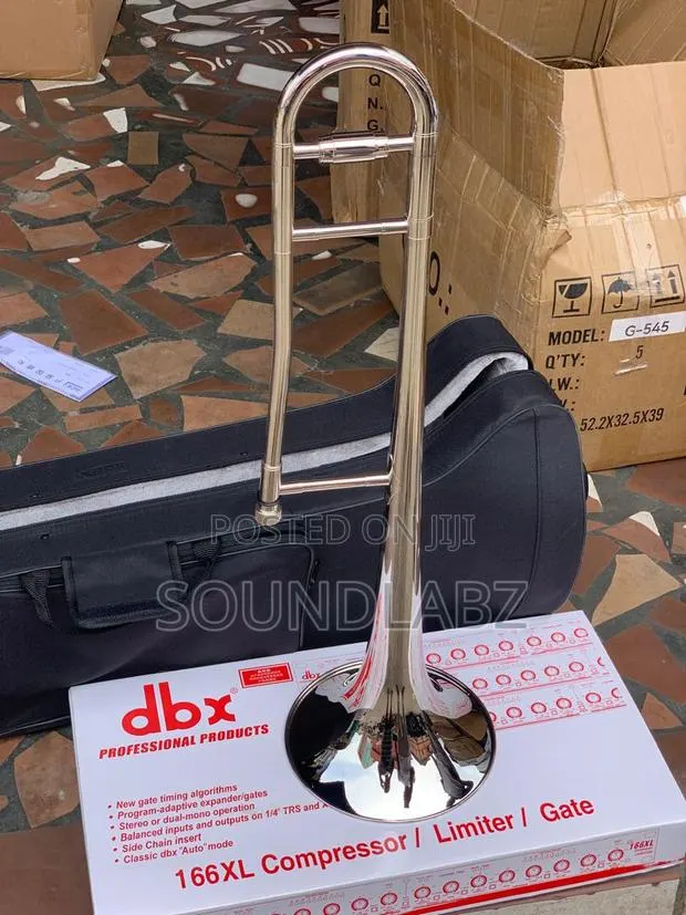 Yamaha/Titanic Trombone Musical Wind Instrument Vintage And Rare · Photo 1