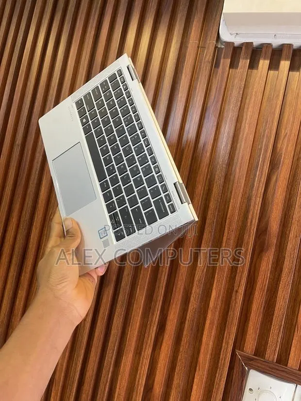 Laptop HP EliteBook 840 G3 8GB Intel Core i5 SSD 256GB · Photo 1