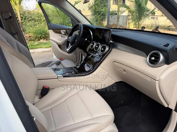 Mercedes-Benz GLC-Class 2020 White · Photo 1