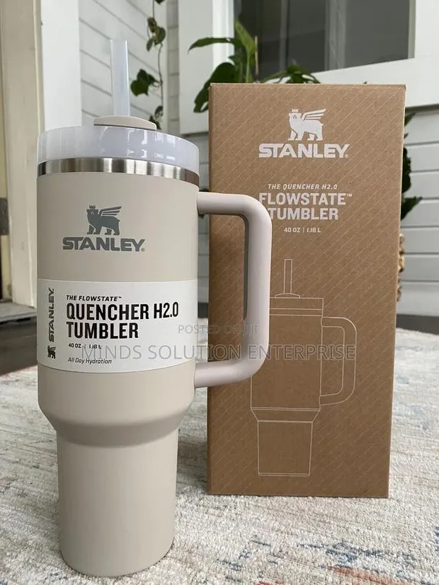 Stanley Flowstate Tumbler · Photo 1